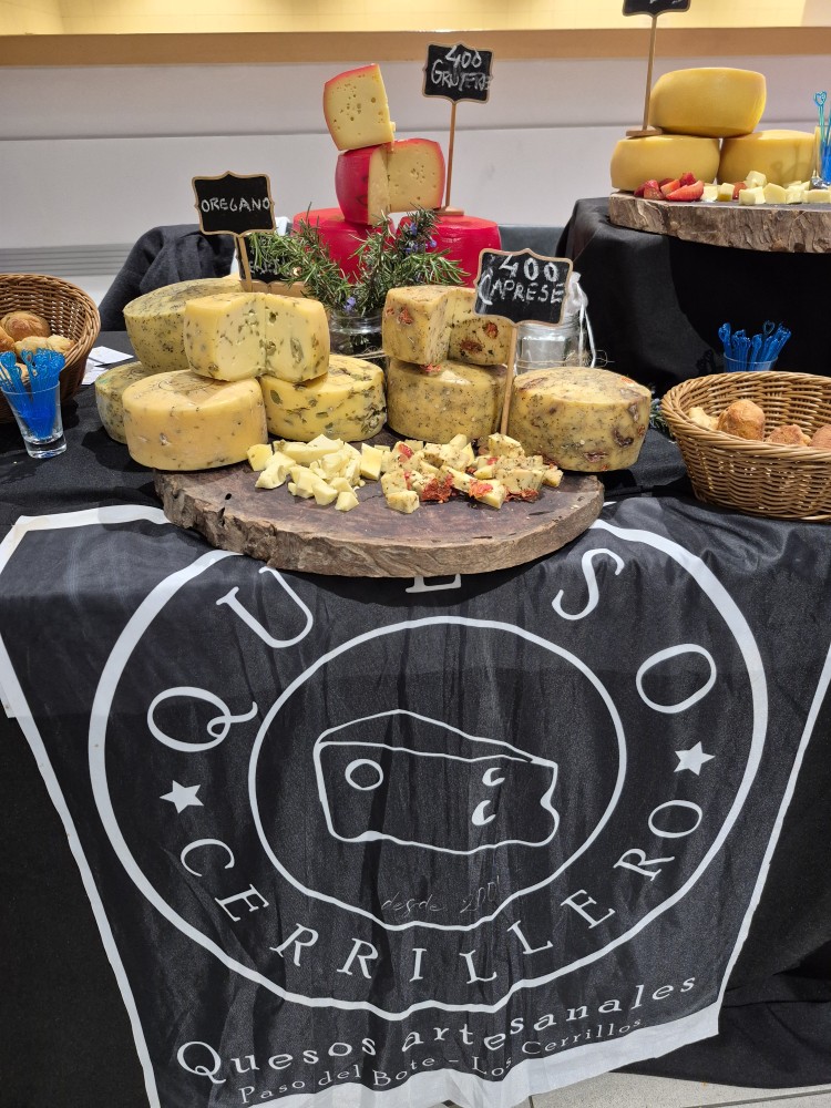 Queso Cerrillero: sabor, territorio y una historia familiar que crece desde Los Cerrillos