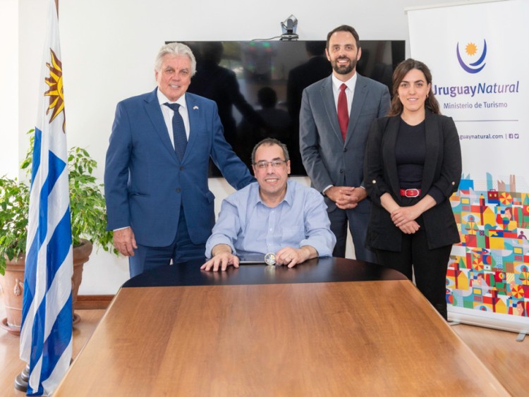 Uruguay y Estados Unidos coordinan acciones: visados, conectividad a&eacute;rea y trabajo conjunto