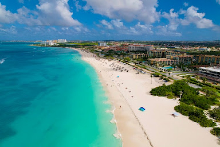 Aruba: la isla feliz que seduce a los viajeros uruguayos