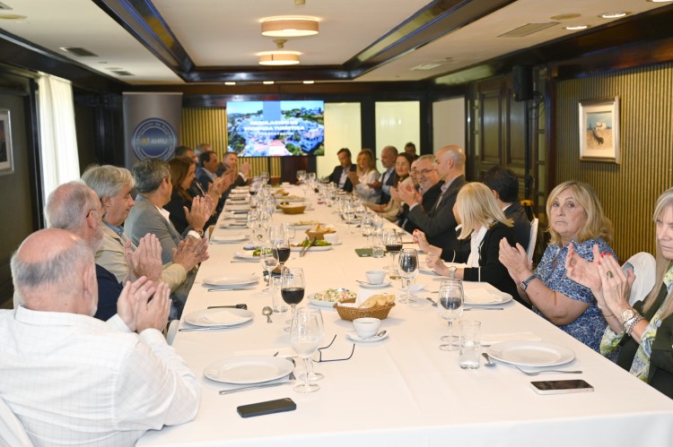 Uruguay avanza hacia un nuevo ordenamiento de las viviendas tur&iacute;sticas: claridad, trazabilidad y reglas parejas para todos