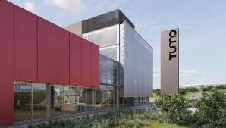 Educaci&oacute;n tecnol&oacute;gica gratuita para j&oacute;venes y un nuevo eje de innovaci&oacute;n junto al Aeropuerto de Carrasco.