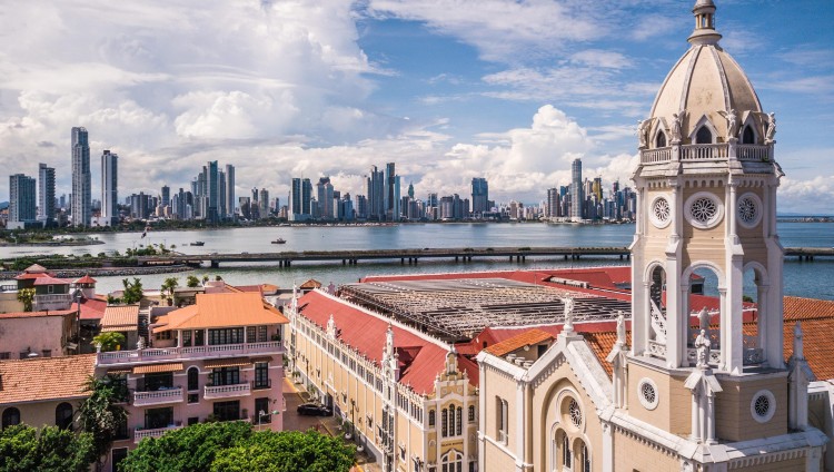 Panam&aacute; quiere dejar de ser una escala unicamente.